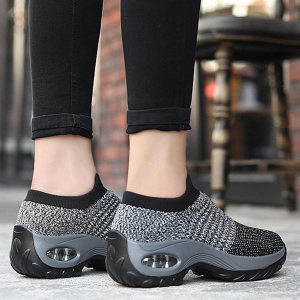 Ladies‘s Breathable Air Cushion Outdoor Shoes