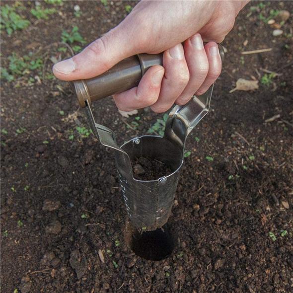 The Dirt Snatcher Garden Digging Tool
