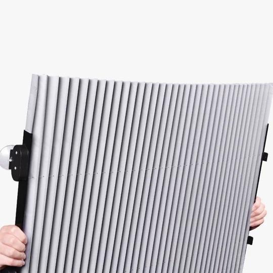 Automobile retractable sun visor